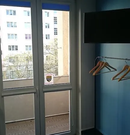 بيت شباب Hello غدينيا